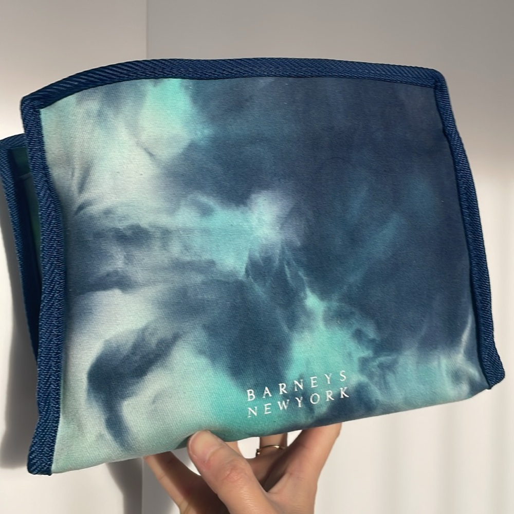 Barneys New York cosmetic bag BLUE Barneys makeup bag